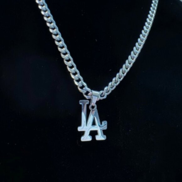 MLB Jewelry - LA Dodgers Necklace - 5mm Cuban - 22" Silver Chain - MLB - World Series